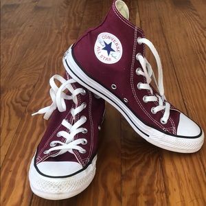 High top Converse.